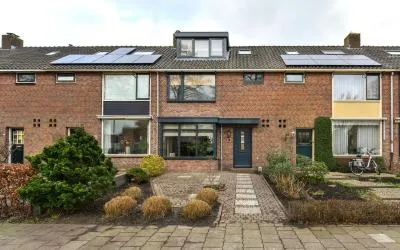 Tussenwoning te koop: Plevierenlaan 28, Zuiderwaard-Westerheul Vinkeveen