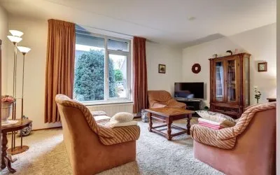 Tussenwoning te koop: Plevierstraat 12, Velden-Oost Velden