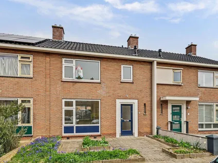Tussenwoning te koop: Plevierstraat 23, Zaltbommel