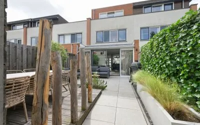 Tussenwoning te koop: Plevierstraat 62, Vogelbuurt Maassluis