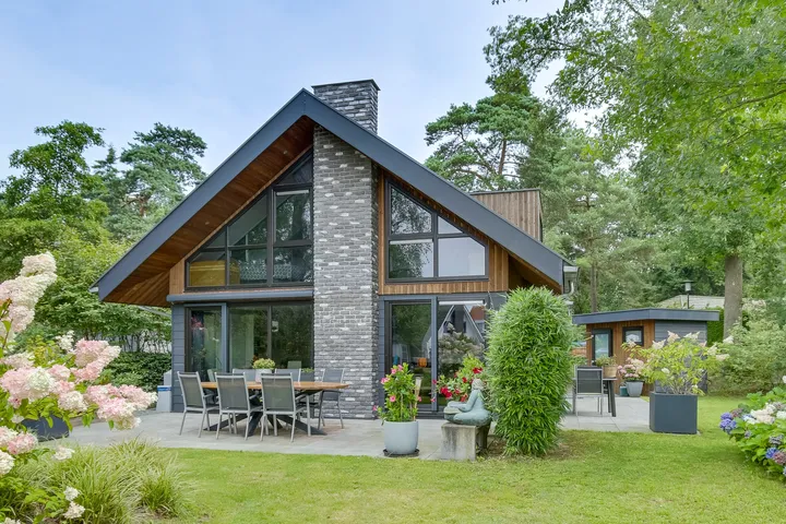 Vrijstaande woning te koop: Ploegdijk 2-700, Verspreide huizen Het Veen en Grote Veld Lochem