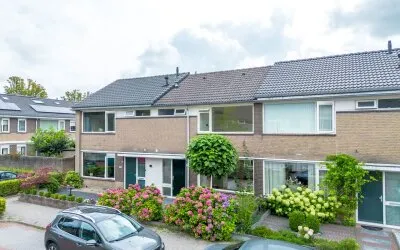 Tussenwoning te koop: Ploeglaan 61, Eemnes