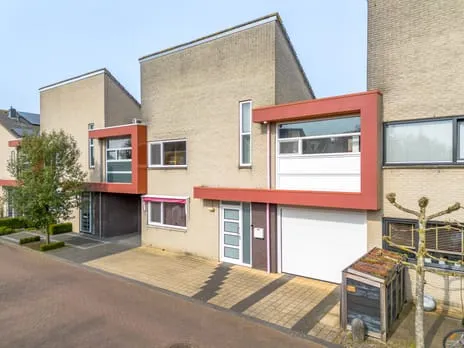 Tussenwoning te koop: Ploegschaar 34, Boerenstreek Soest