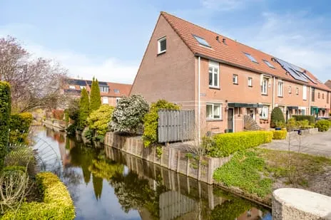 Hoekwoning te koop: Ploegstraat 1, Purmerend