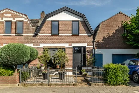 Hoekwoning te koop: Ploegstraat 2, Ginneken Breda