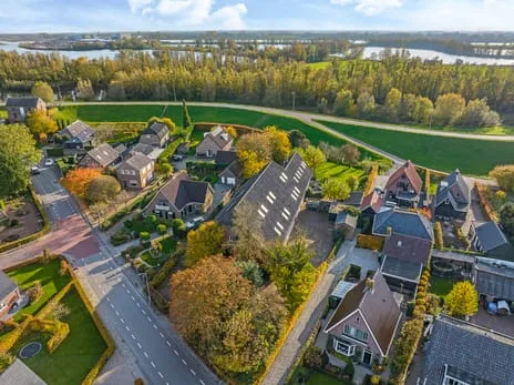 Detached house for sale: Pluimenburgsestraat 16, Kom Dodewaard met Hien Dodewaard