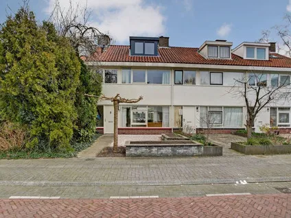 Tussenwoning te huur: Pluimessenlaan 14, Populierenbuurt Amstelveen