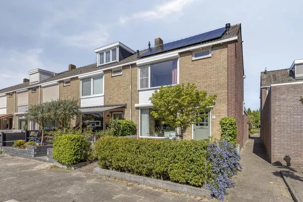 Hoekwoning te koop: Pluvierplantsoen 15, Volendam-Rozettenbuurt Volendam