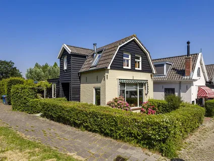 Vrijstaande woning te koop: Poelenstoep 17, Vogelbuurt-Zuid Sliedrecht