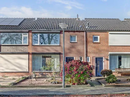 Tussenwoning te koop: Poelruitstraat 20, Bloemenoord Waalwijk