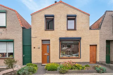 Vrijstaande woning te koop: Poelstraat 11, Kern Sas van Gent Sas Van Gent