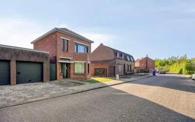 Vrijstaande woning te koop: Poelstraat 27, Kern Sas van Gent Sas Van Gent