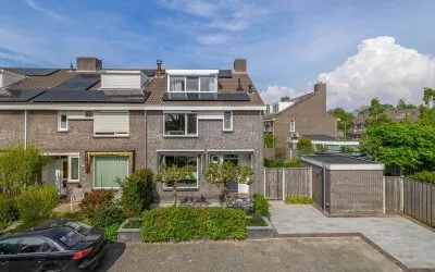 Hoekwoning te koop: Poelwaaidreef 27, Vogelbuurt Lisse
