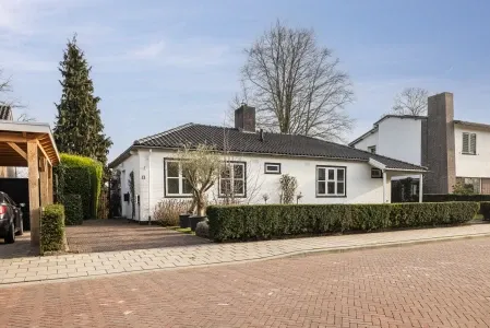 Vrijstaande woning te koop: Poggenbeekstraat 33, Sterrenberg Arnhem