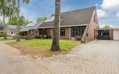 Tussenwoning te koop: Polakkers 9, Buinen Buinen