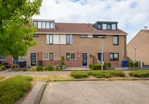 Tussenwoning te koop: Poldermolenweg 206, Molenbuurt Oost Almere