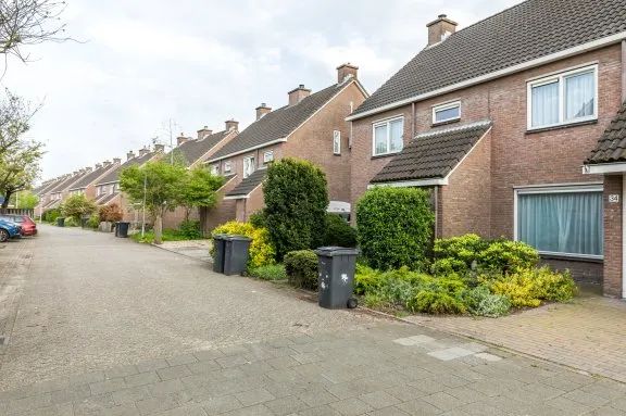 Tussenwoning te huur: Polderwaard 34, Maasstroom S-Hertogenbosch