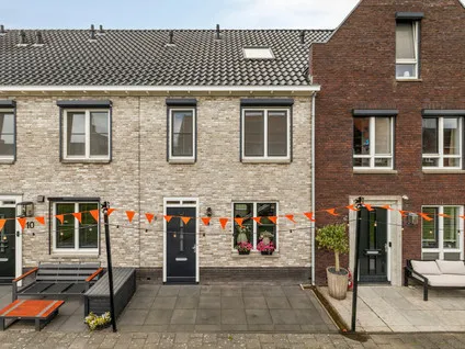 Tussenwoning te koop: Polkampen 8, Rengerswetering Bunschoten-Spakenburg