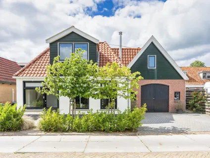 Vrijstaande woning te koop: Polle 26, Arum Arum