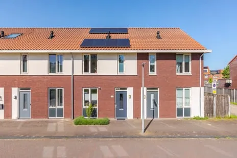 Terraced house for sale: Polluxstraat 210, Schuytgraaf-Centrum Arnhem