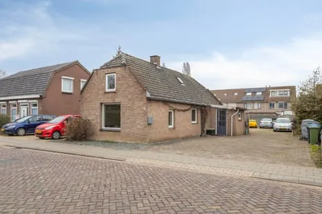Vrijstaande woning te koop: Polstraat 16, Aalburg Wijk En Aalburg