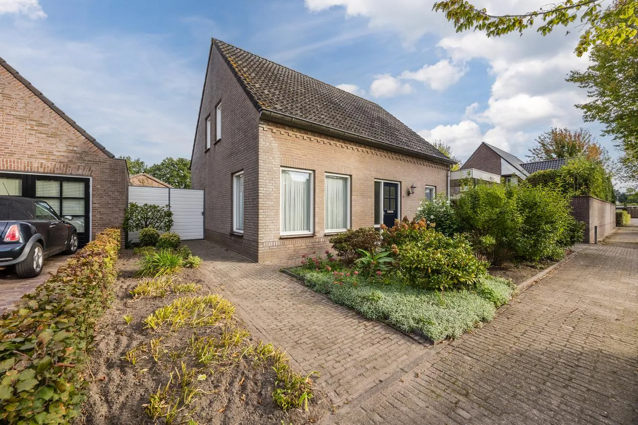 Vrijstaande woning te koop: Pompenmaker 17, Oost West En Middelbeers