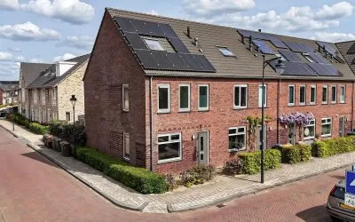 Hoekwoning te koop: Pomphuislaan 21, Enka Ede
