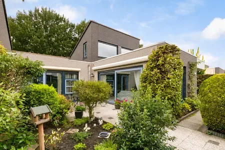 Tussenwoning te koop: Ponddreef 27, Woerden