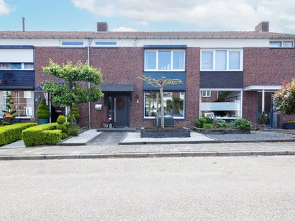 Tussenwoning te koop: Pontoisestraat 6, Geleen-Zuid Geleen