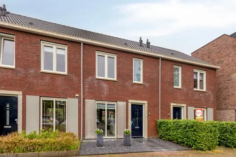 Tussenwoning te koop: Poolsestraat 5, Noordwest Alphen Alphen (Nb)