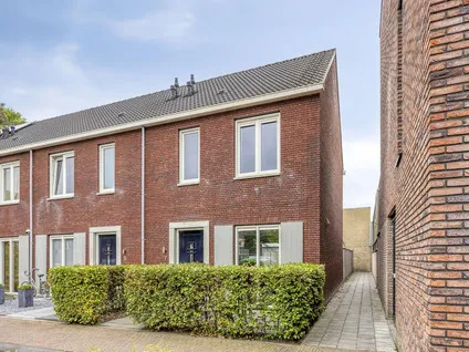 Hoekwoning te koop: Poolsestraat 7, Alphen