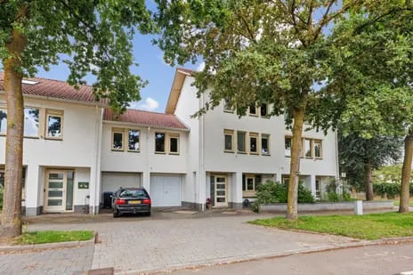 Tussenwoning te koop: Poortersdreef 111, Stadskwartier Amersfoort