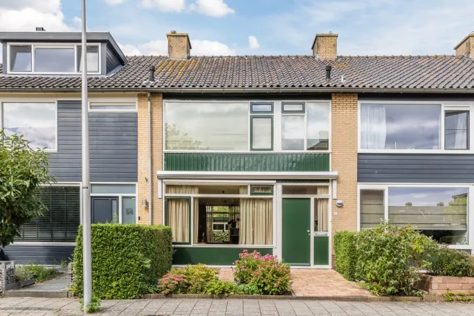 Tussenwoning te koop: Populierenhof 52, Bodegraven