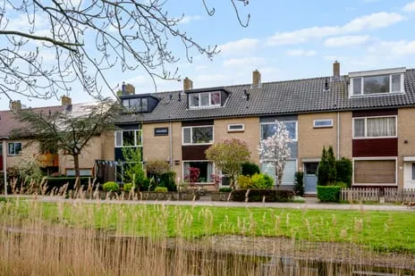 Tussenwoning te koop: Populierenlaan 21, Vrouwtjeslant / Nieuweveen Nootdorp