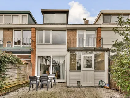 Tussenwoning te koop: Populierenlaan 28, Populierenbuurt Amstelveen