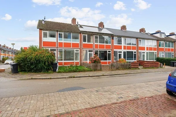 Tussenwoning te koop: Populierenlaan 52, Selwerd Groningen