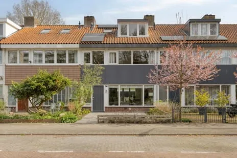 Tussenwoning te koop: Populierenlaan 76, Amstelveen