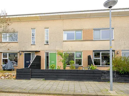 Tussenwoning te koop: Populierenstraat 55, Winkel Bomenbuurt en Winkelmadepark Winkel