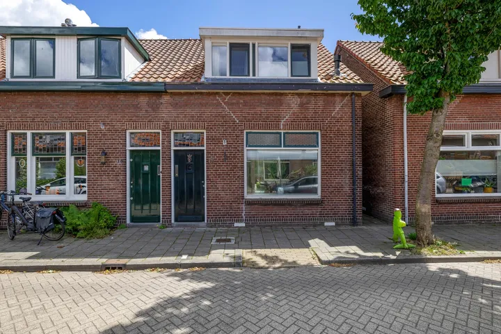 Hoekwoning te koop: Post van der Burgstraat 17, Oud-Delfgauw Delfgauw