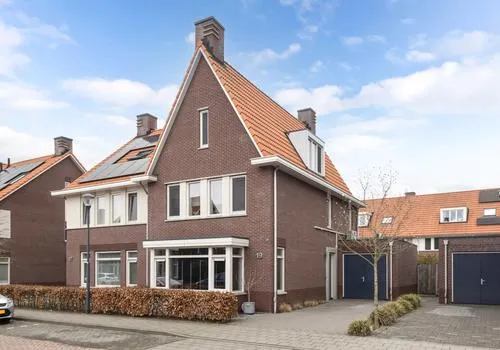 Twee-onder-één-kap te koop: Posteleinpad 19, Dorst Dorst