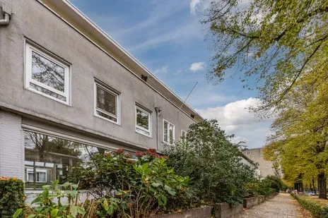 Tussenwoning te koop: Postelse Hoeflaan 4, Het Zand Noord-Oost Tilburg
