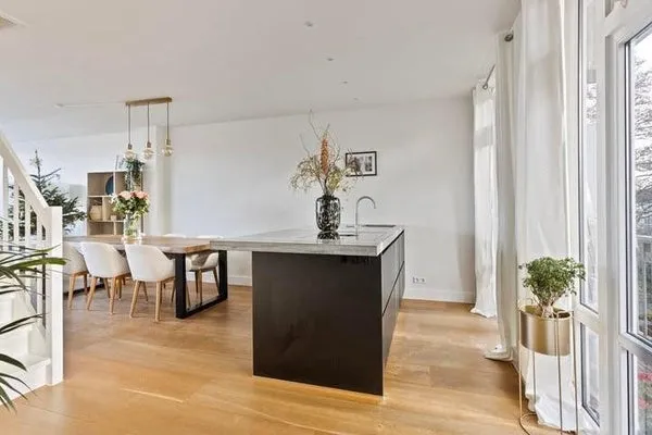 Home for rent: Postjeskade, Paramariboplein e.o. Amsterdam