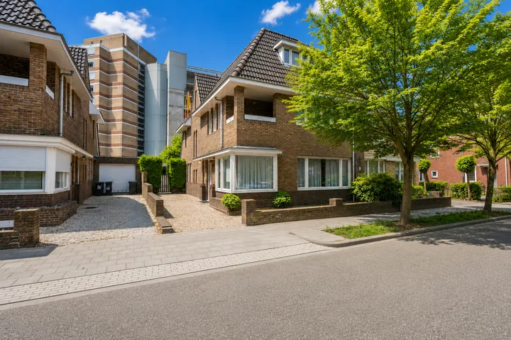Twee-onder-één-kap te koop: Poststraat 31, Kerkrade-Centrum Kerkrade