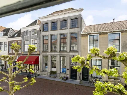Terraced house for sale: Poststraat 33, Zierikzee binnen de vesten Zierikzee