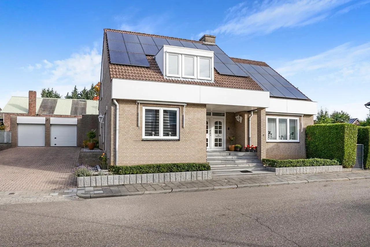 Hoekwoning te koop: Poststraat 5, Landgraaf
