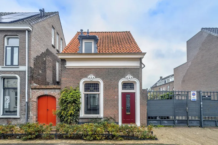 Vrijstaande woning te koop: Poststraat 5, Tilburg