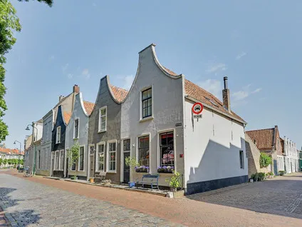 Hoekwoning te koop: Poststraat 53, Zierikzee binnen de vesten Zierikzee