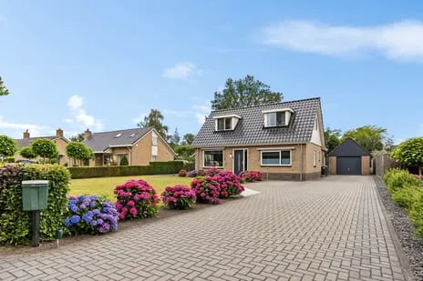 Vrijstaande woning te koop: Postweg 33, De Wijk