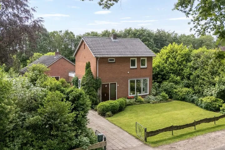 Vrijstaande woning te koop: Postweg 6, Verspreide huizen De Lutte De Lutte
