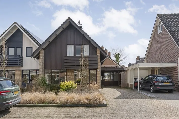 Twee-onder-één-kap te koop: Potgieterstraat 11, Tubbergen noord Tubbergen